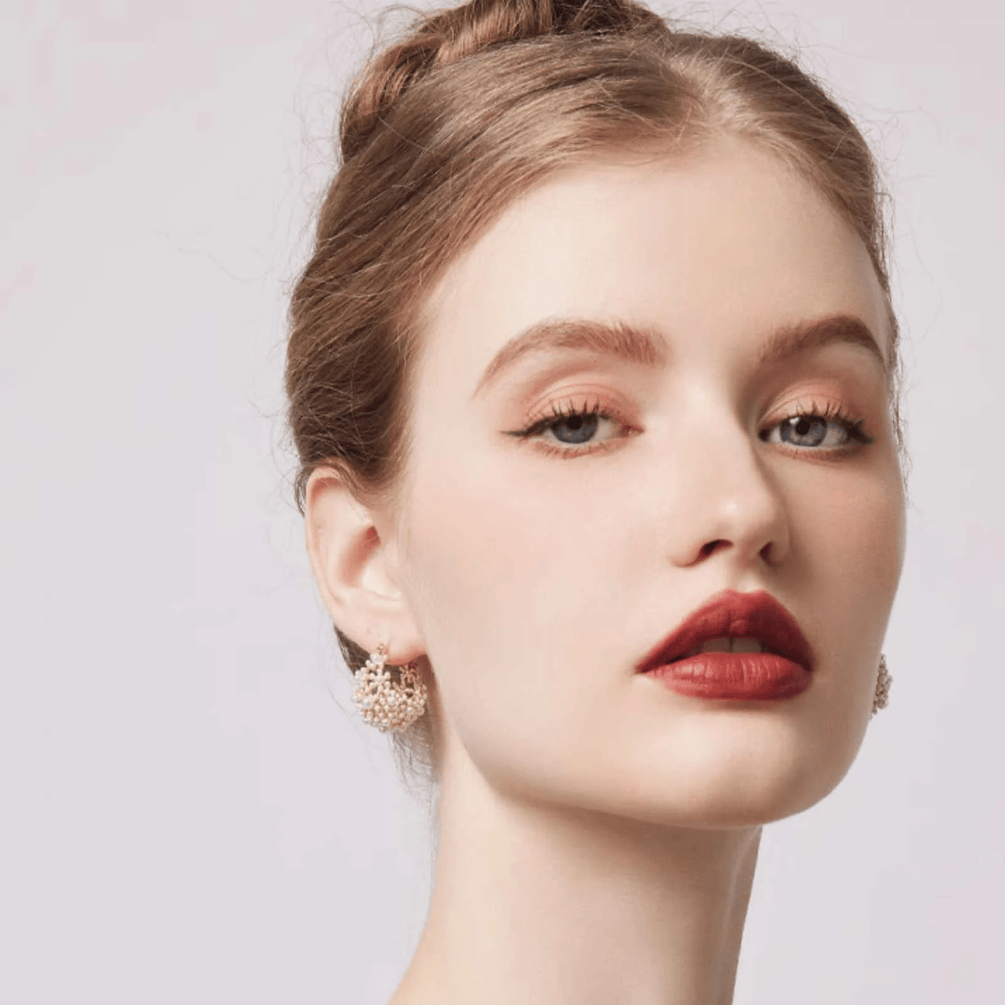 Delicate Hoop Earrings with Lustrous White Pearl Accents - A Touch of Vintage Charm